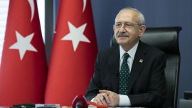 Kılıçdaroğlu, "Filenin Sultanları"nı tebrik etti