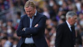 Barcelonalı taraftarlar Koeman'ın arabasına saldırdı