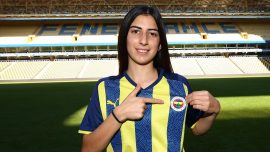 Fenerbahçe'den kadın futbol takımına takviye