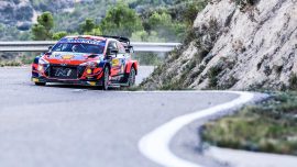 WRC İspanya Rallisi'ni Neuville kazandı