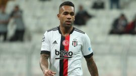 Alex Teixeira'dan Beşiktaş'a kötü haber