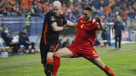 Hollanda'ya Karadağ çelmesi