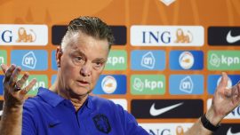 Louis van Gaal'dan Hollanda hükümetine Covid-19 tepkisi