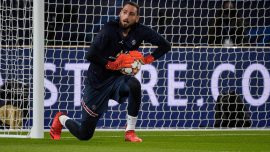 Paris Saint Germain'de kaleci krizi kapıda