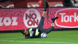 Trabzonspor'da Erce Kardeşler sakatlandı, Arda Akbulut kalede