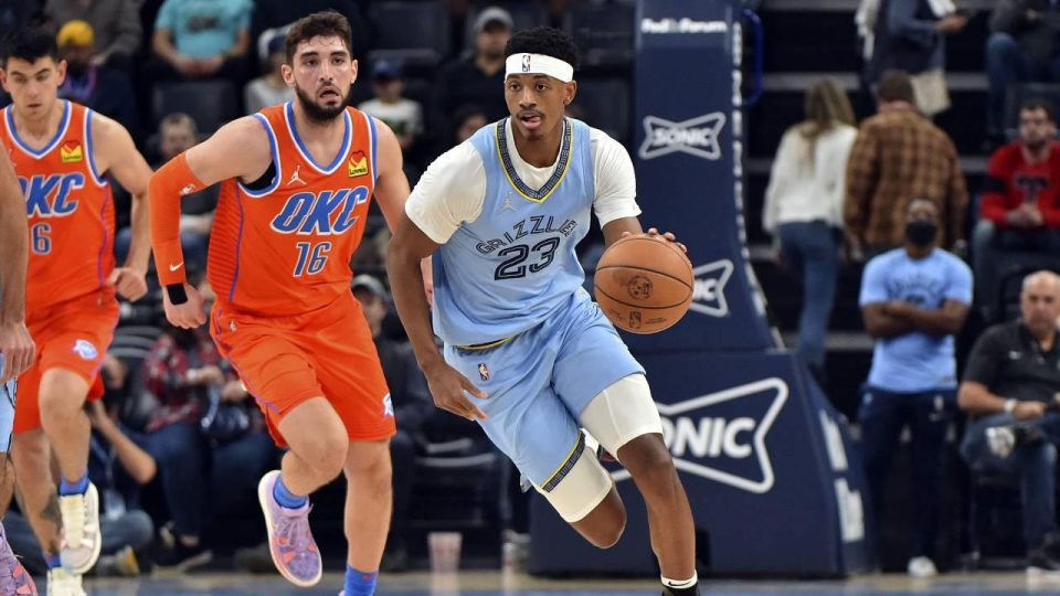 NBA’de tarihi gece: 73 sayı fark attı