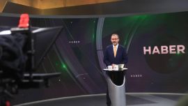 Bakan Kasapoğlu TRT Spor'da haber bülteni sundu
