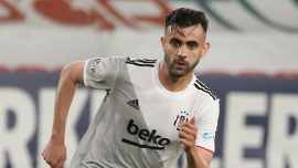 Beşiktaş'a Rachid Ghezzal'dan kötü haber
