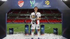 Beşiktaş'ta genç oyuncusu Emirhan İlkhan göz doldurdu