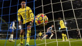 Chelsea'de puan kaybı sürüyor