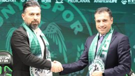 Konyaspor'da İlhan Palut'un sözleşmesi uzatıldı