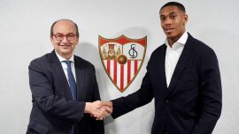 Sevilla Anthony Martial'i kiraladı