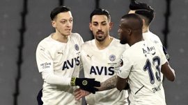 Fenerbahçe'de gözler Mesut ve İrfan Can'da