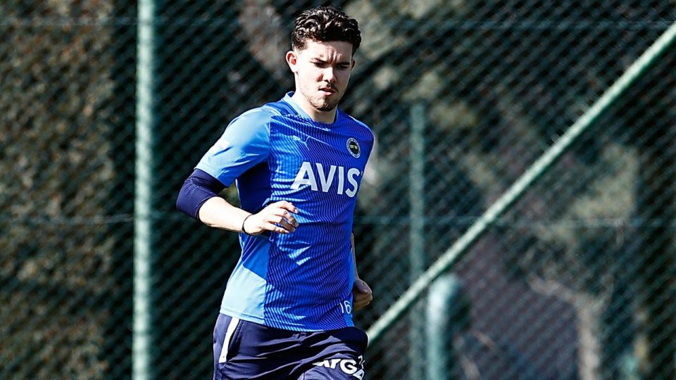 Ferdi Kadıoğlu’ndan Fenerbahçe’ye kötü haber