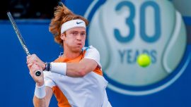 Rus tenisçi Rublev Dubai Açık'ta şampiyon oldu