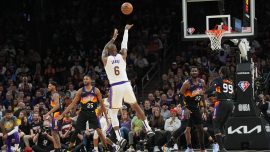 LeBron James'ten tarihi rekor