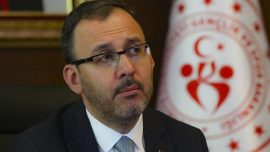 Bakan Kasapoğlu'ndan VakıfBank'a tebrik