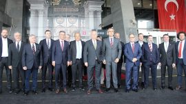 Galatasaray'da Eşref Hamamcıoğlu listesini divan kuruluna teslim etti