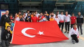 Milli güreşçi Elvira Kamaloğlu Erzincan'da coşkuyla karşılandı