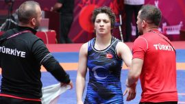 Milli güreşçi Yağmur Çakmak Yasemin Adar Yiğit'in izinde