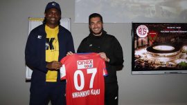 Nijeryalı eski futbolcu Kanu'dan Antalyaspor'a ziyaret