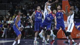 Anadolu Efes "son şampiyon" unvanını korumayı hedefliyor