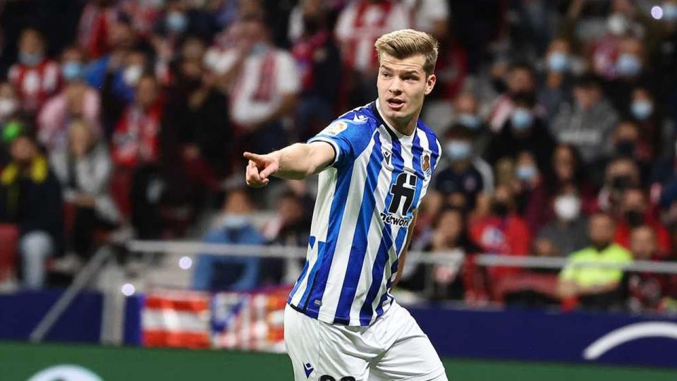 Beşiktaş’ta öncelik santrfor transferi