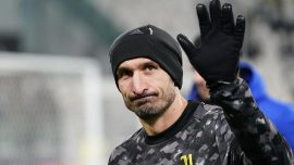 Chiellini Juventus'a veda ediyor