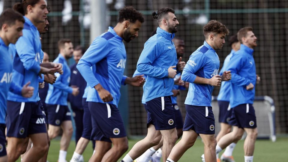 Derbide Fenerbahçe’de 6 eksi