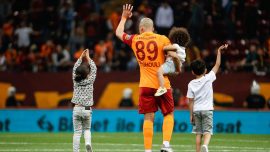 Feghouli Galatasaray'a veda etti
