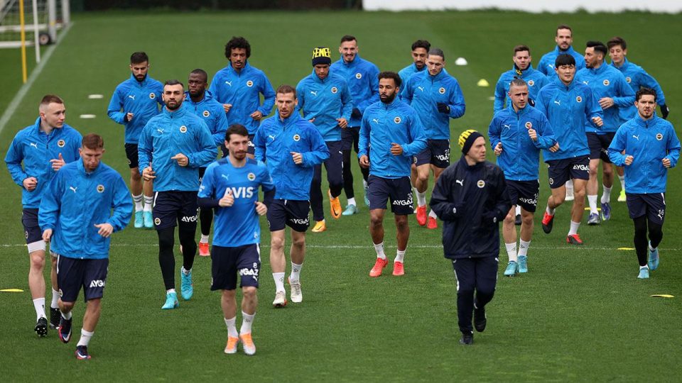 Fenerbahçe’de gündem yabancı sayısı