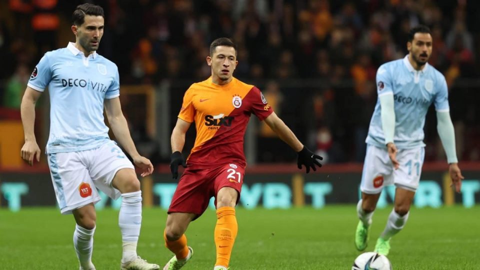 Galatasaray yarın Medipol Başakşehir’le karşılaşacak
