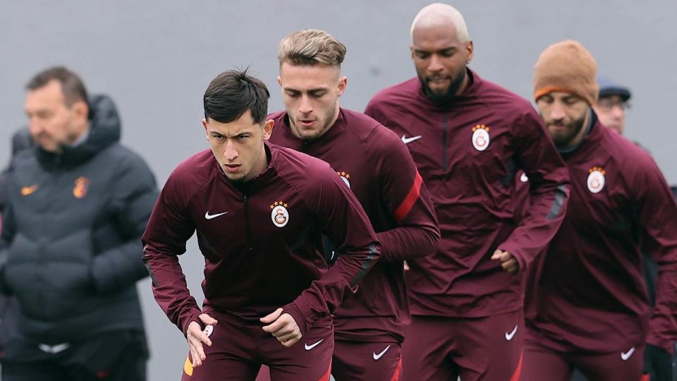 Galatasaray’ın Antalyaspor maçı kadrosu belli oldu