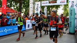 İznik Ultra Maratonu'nda atletler mücadele ediyor