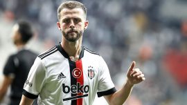 Pjanic Beşiktaş'a veda etti