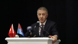 Ahmet Ağaoğlu'ndan transfer açıklaması