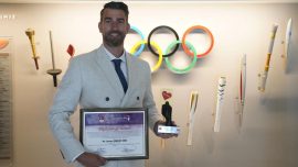 Milli Olimpiyat Komitesi'nden James Gibson'a "Şeref Diploması" ödülü