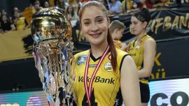 VakıfBank Spor Kulübünden Tuğba Şenoğlu'na teşekkür