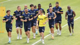 Fenerbahçe'de 8 oyuncu Avusturya'ya götürülmedi