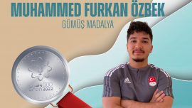 Milli halterci Muhammed Furkan Özbek'ten gümüş madalya