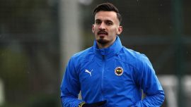 Fenerbahçe, Berisha'yı Augsburg'a kiraladı
