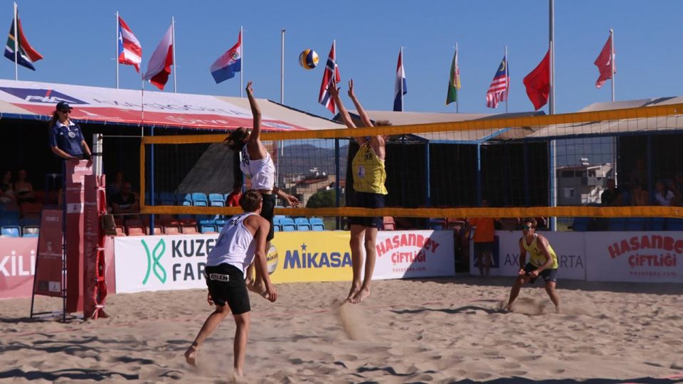 19 Yaş Altı Dünya Plaj Voleybolu Şampiyonası İzmir’de başladı