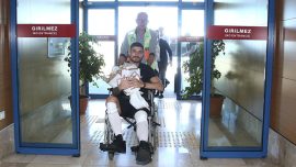 Ameliyat olan Dorukhan Toköz Trabzon'a döndü