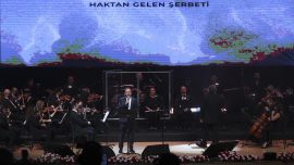 Bakan Kasapoğlu Yunus Emre'nin "Haktan Gelen Şerbeti" şiirini okudu