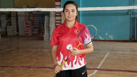 İşitme engelli milli badmintoncu Hale Nur'un hedefi Avrupa şampiyonluğu