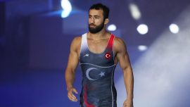 Milli güreşçi Burhan Akbudak Dünya Şampiyonası'nda finalde