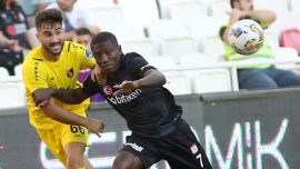Sivasspor İstanbulspor'u konuk ediyor
