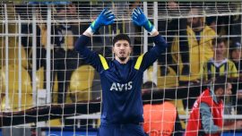 Altay Bayındır: Kalecilik böyledir. Kurtarırsın kurtarırsın, bir hata olur...