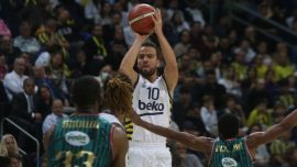 Fenerbahçe Bekolu Melih Mahmutoğlu'ndan yeni kariyer rekoru