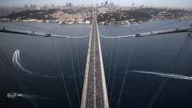 İstanbul Maratonu'nda halk koşusu renkli görüntülere sahne oldu